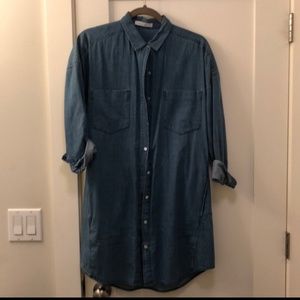 Everlane chambray denim shirt dress with pockets!